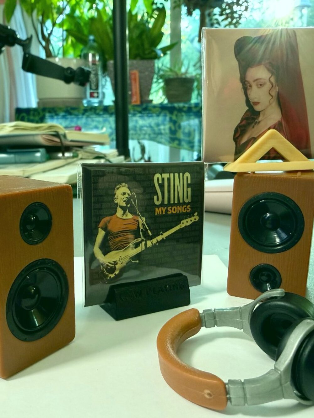 Mini Brands Vinyl Really Works Accessory YOU PICK Headphones Speaker Stand ZURU